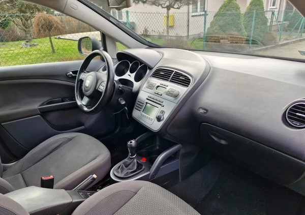 Seat Altea XL cena 14500 przebieg: 297000, rok produkcji 2009 z Szydłowiec małe 211